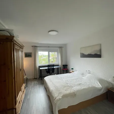 Sehr Schöne Neu Renovierte Spechthöhle *